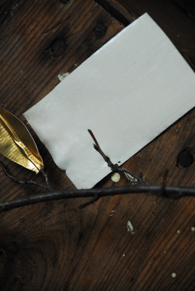 Family Chic Gold Leaves