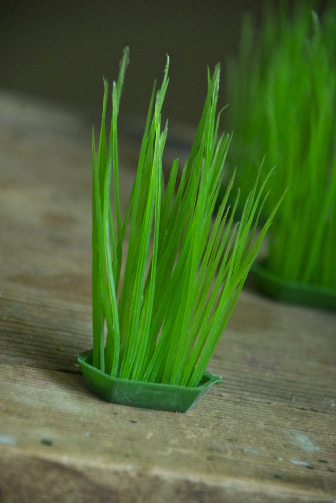 Family Chic Fake Grass Family Chic