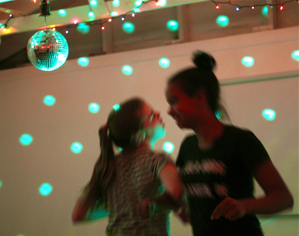 Dancing girls