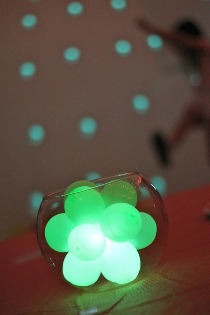 family chic glowing centerpiece