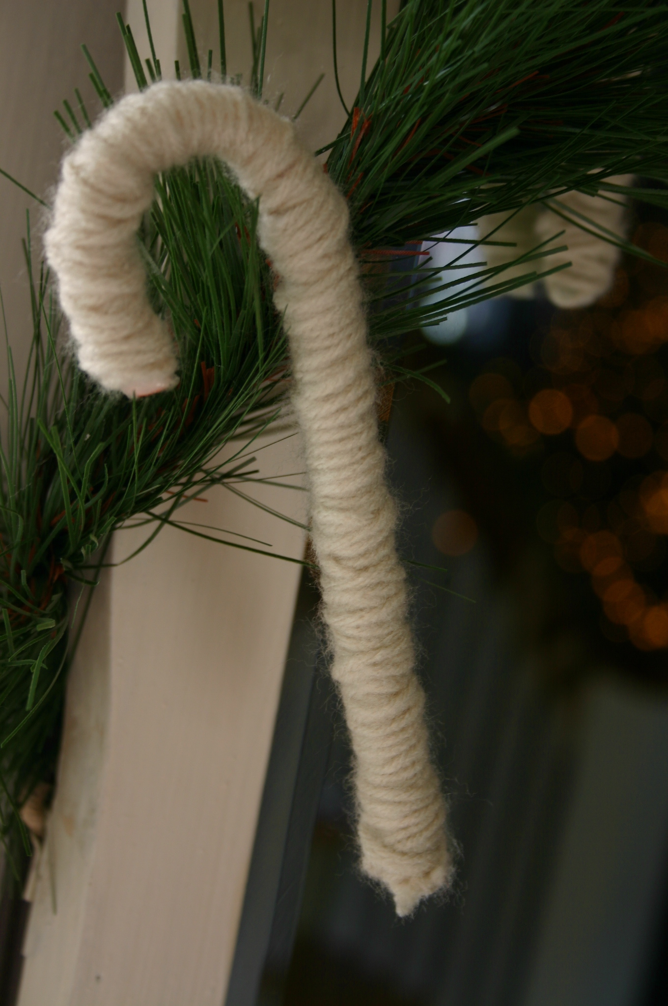 Yarn Candy Canes | Family Chic